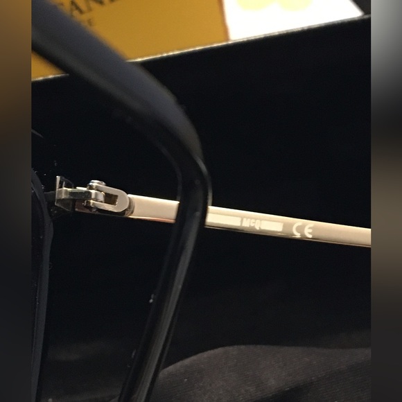 Brand New Never Wear McQureen Sunglass - Picture 7 of 8